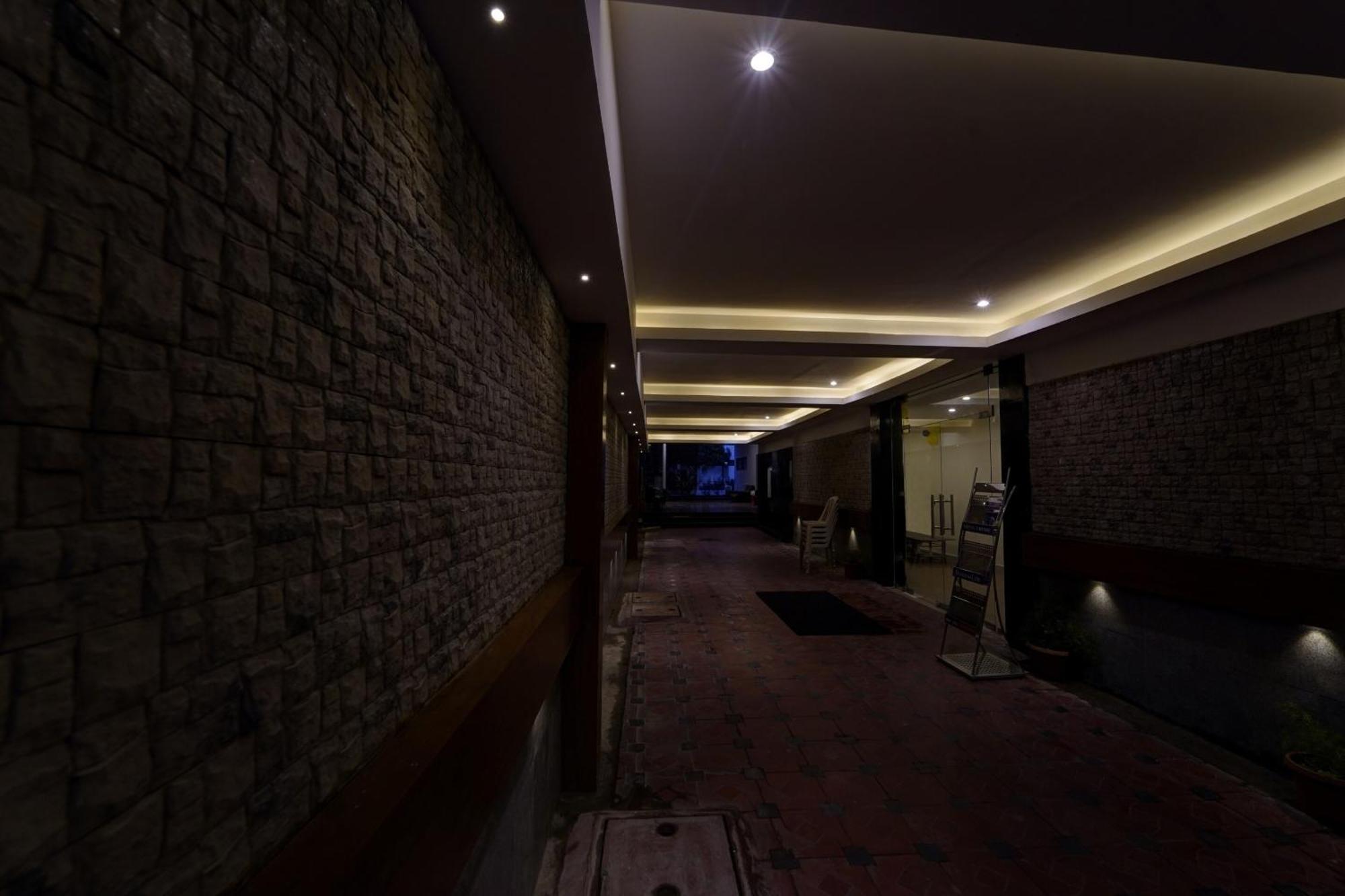 Townhouse Fantasea Hotels Near Omr Chennai Ngoại thất bức ảnh